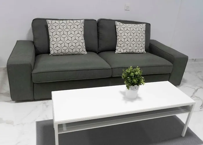 Céntrico Apartamento Cerca De La Playa *