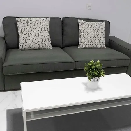 Céntrico Apartamento Cerca De La Playa *